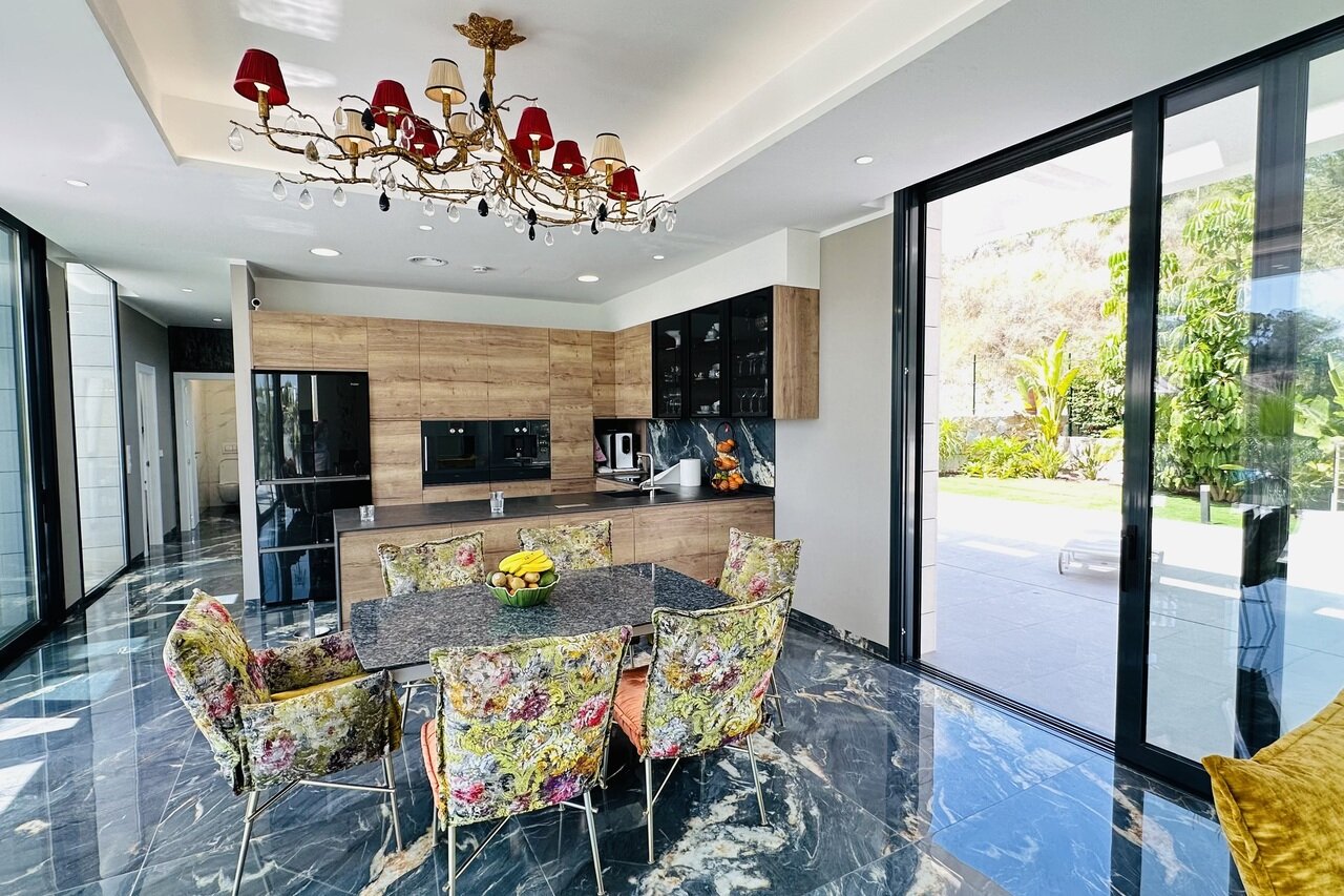 6-Bedroom Villa in Las Colinas Golf, Orihuela - Image 8