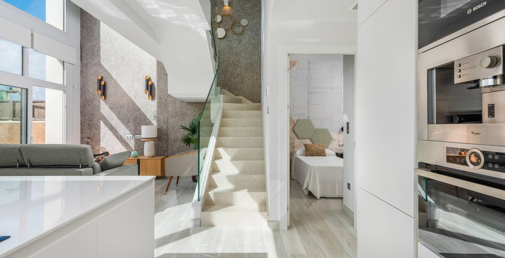 3-Bedroom Villa in Rojales - Image 8