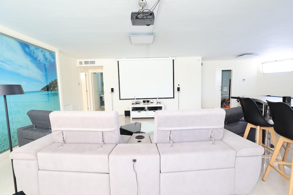 5-Bedroom Villa in Rojales - Image 23