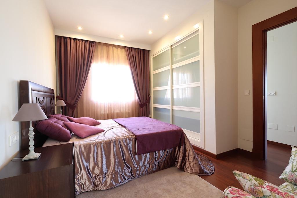 5-Bedroom Villa in Rojales - Image 31