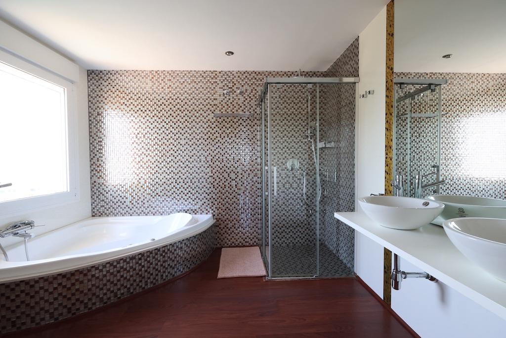 5-Bedroom Villa in Rojales - Image 36