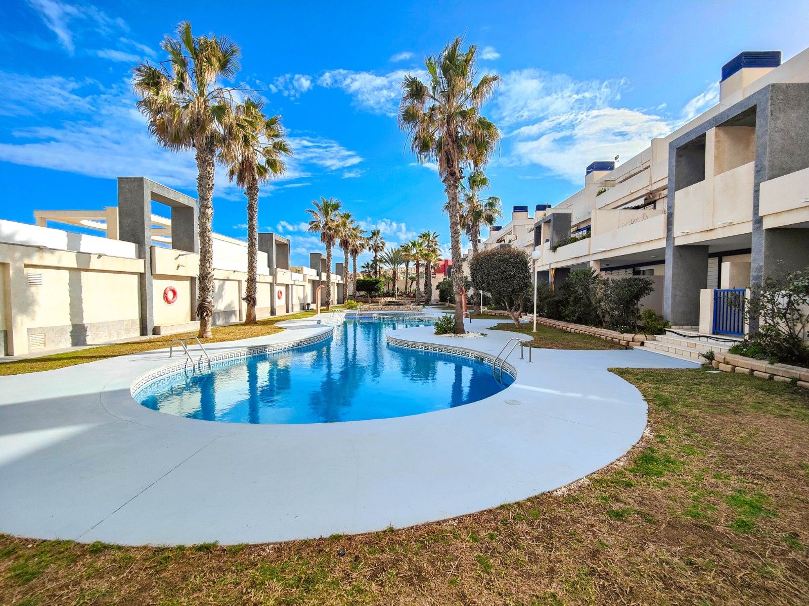 2-Bedroom Apartment in Torre la Mata, Torrevieja - Image 38