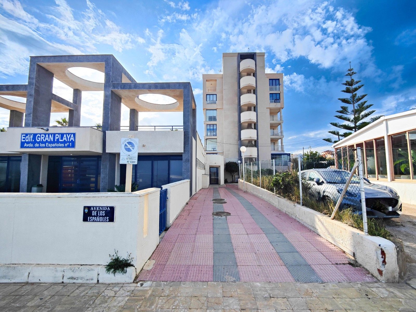 2-Bedroom Apartment in Torre la Mata, Torrevieja - Image 46