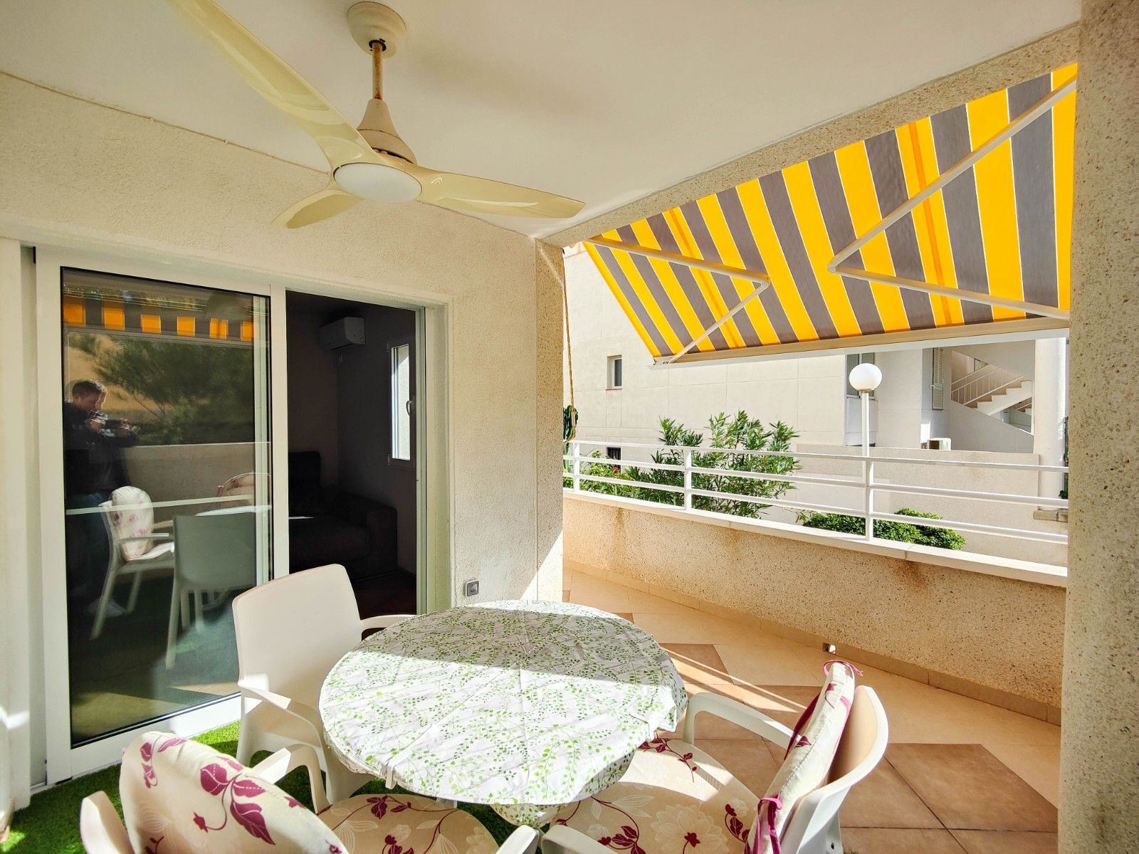 2-Bedroom Apartment in Torre la Mata, Torrevieja - Image 8