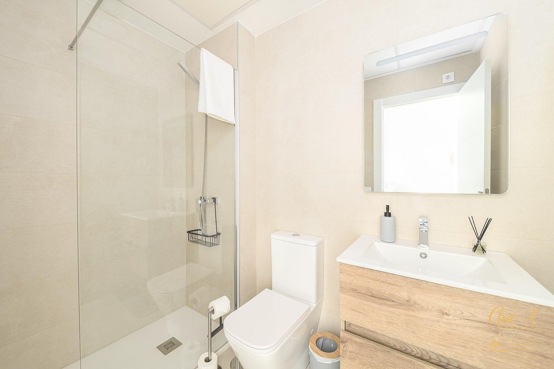 2-Bedroom Apartment in Pinar de Campoverde, Pilar de la Horadada - Image 10