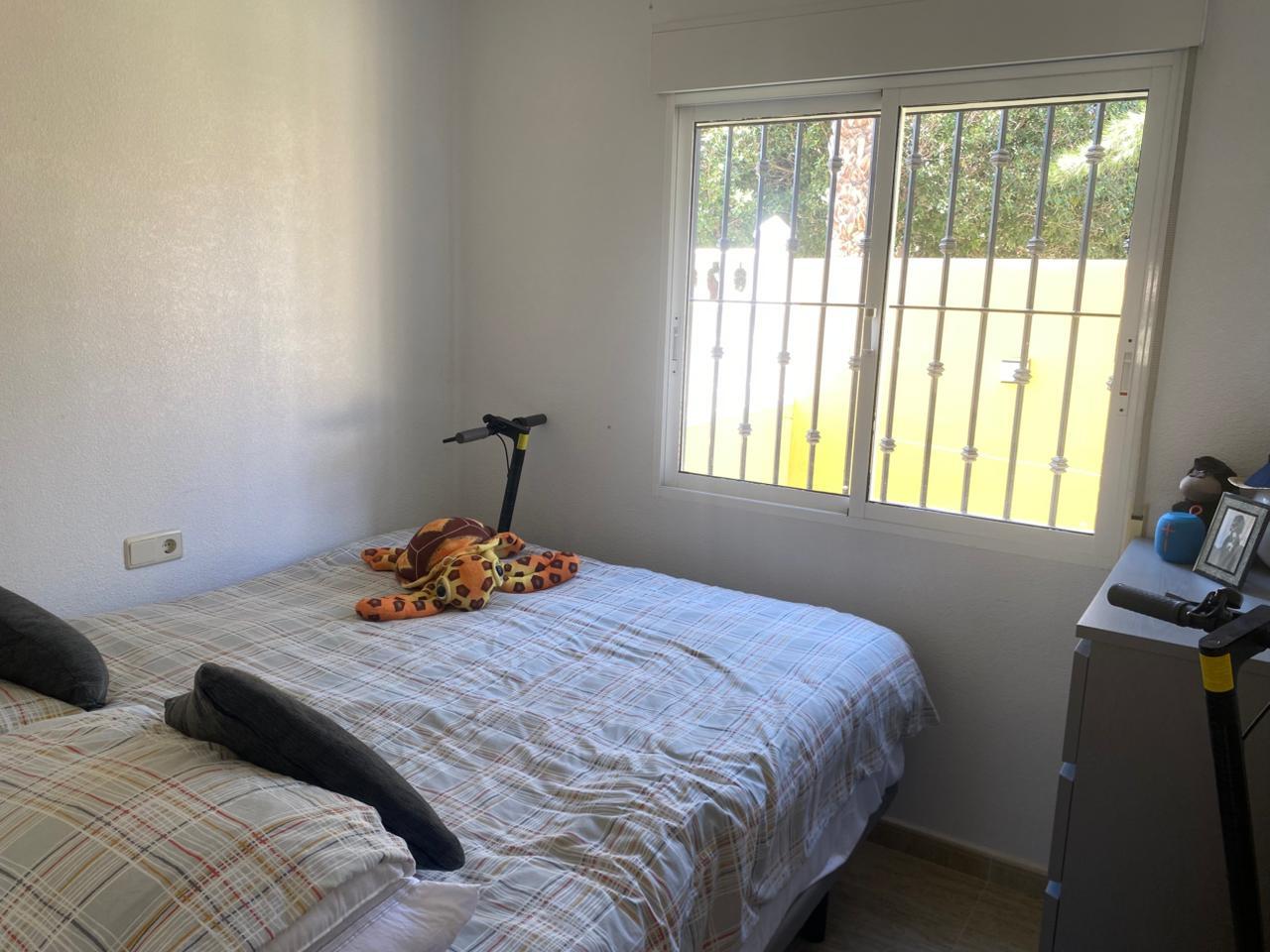 2-Bedroom Apartment in Comunidad Valenciana, Algorfa - Image 12