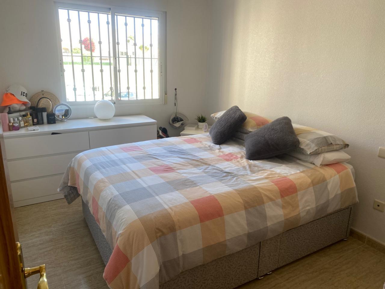 2-Bedroom Apartment in Comunidad Valenciana, Algorfa - Image 13