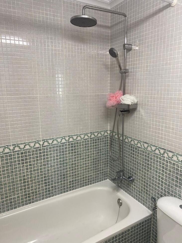 2-Bedroom Apartment in Comunidad Valenciana, Algorfa - Image 16