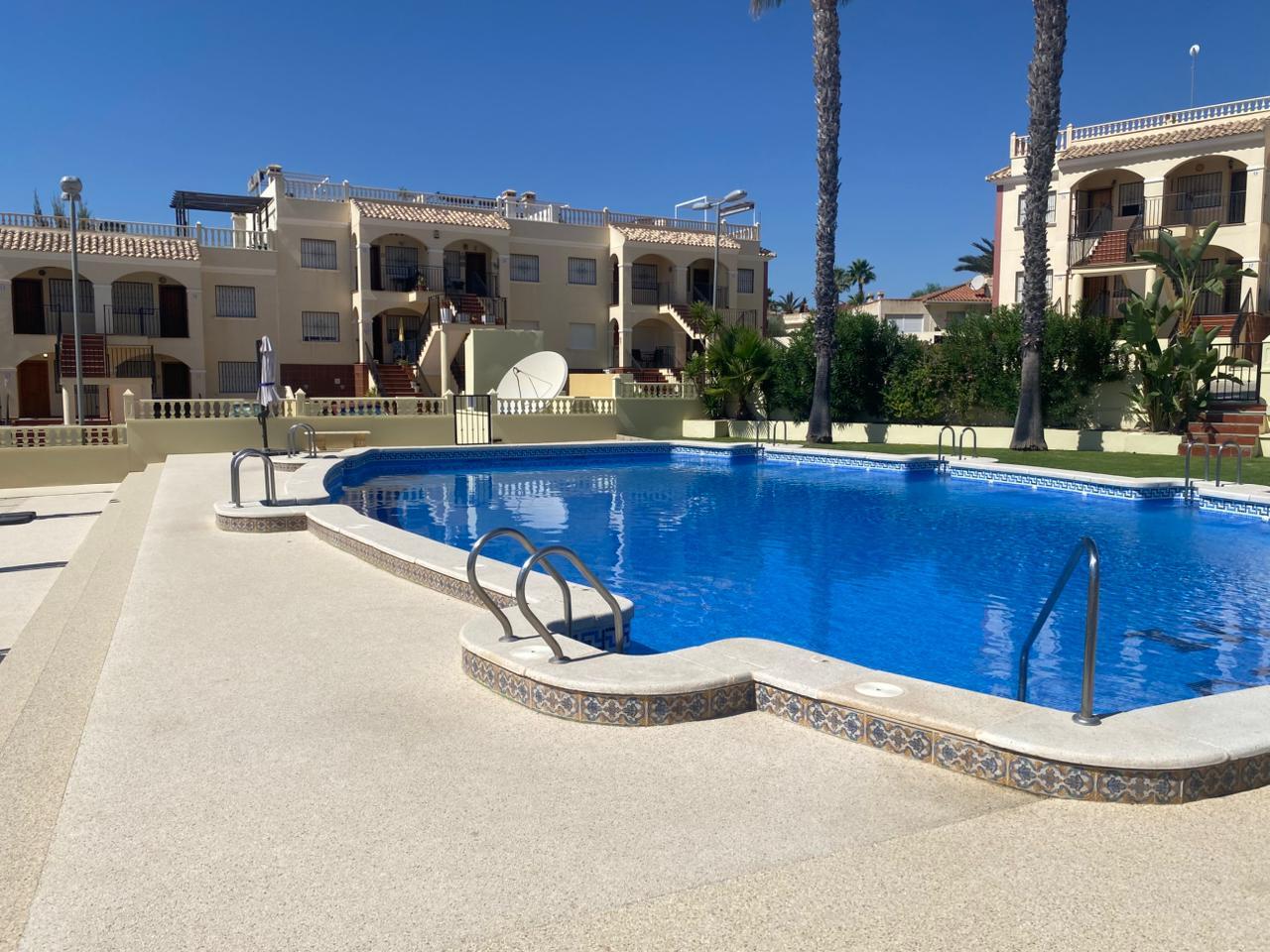 2-Bedroom Apartment in Comunidad Valenciana, Algorfa - Image 17