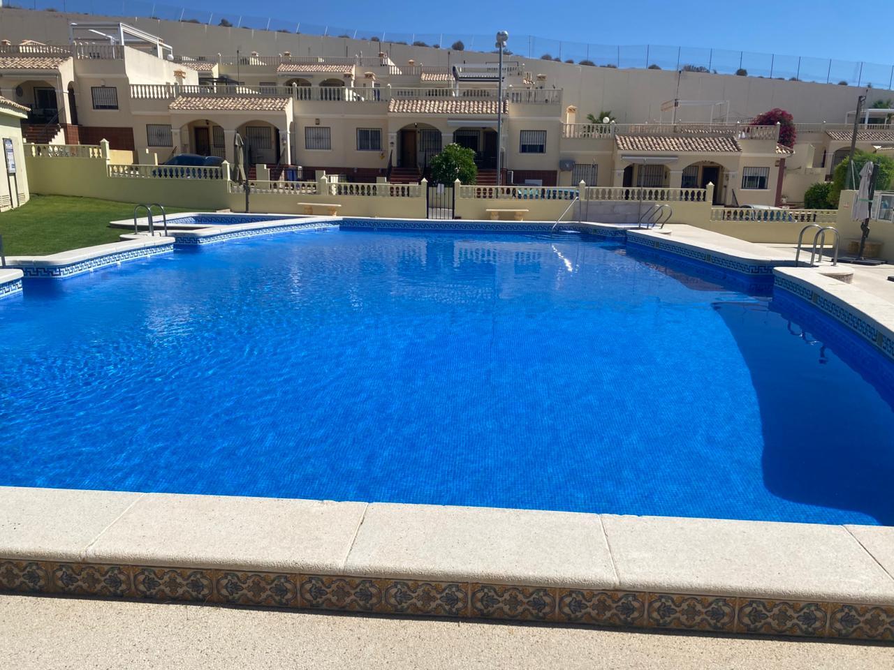 2-Bedroom Apartment in Comunidad Valenciana, Algorfa - Image 18