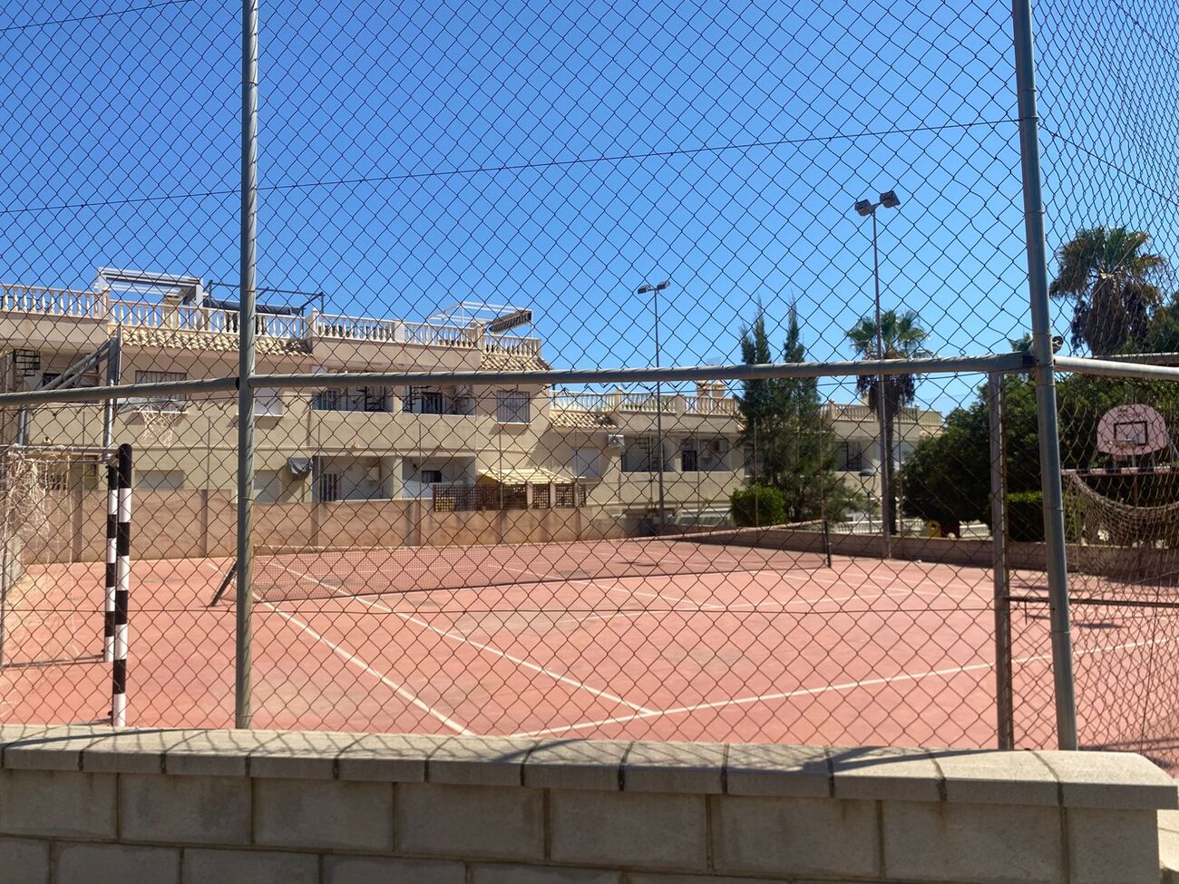 2-Bedroom Apartment in Comunidad Valenciana, Algorfa - Image 23