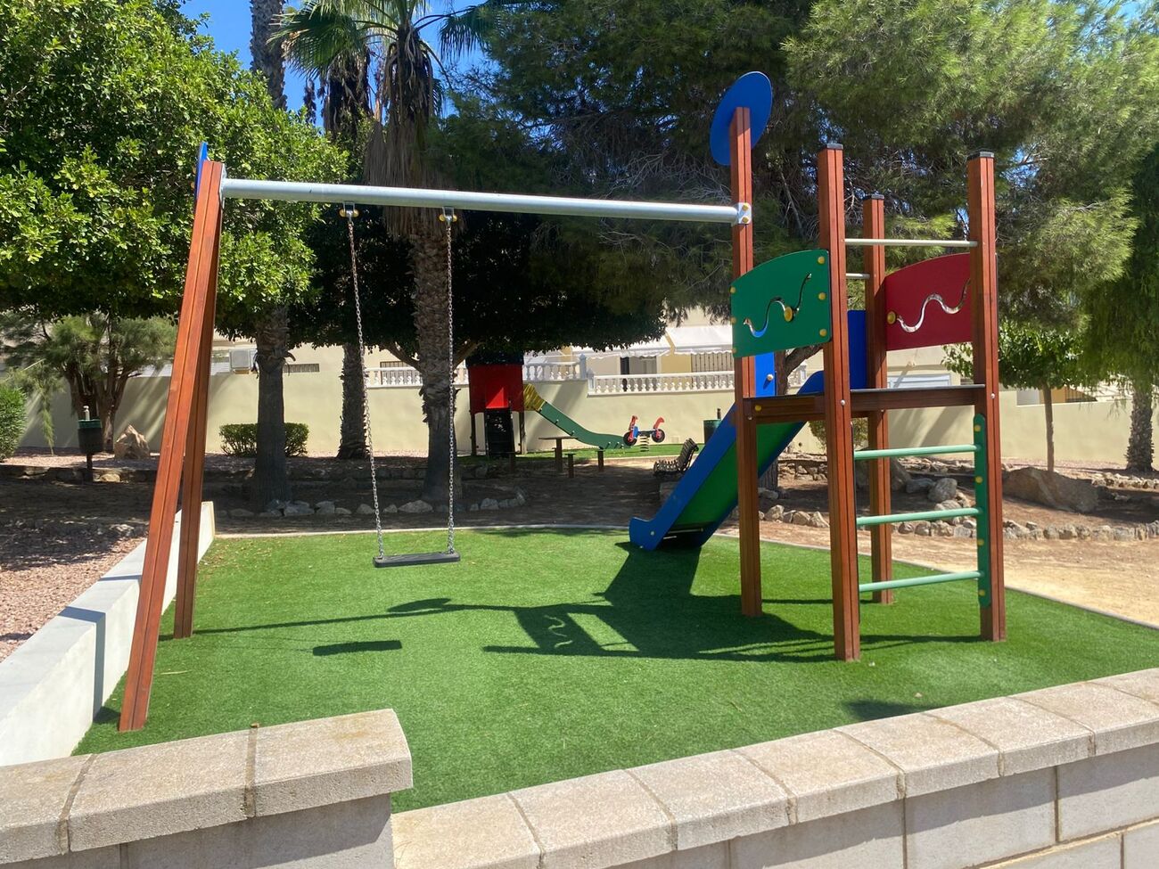 2-Bedroom Apartment in Comunidad Valenciana, Algorfa - Image 24