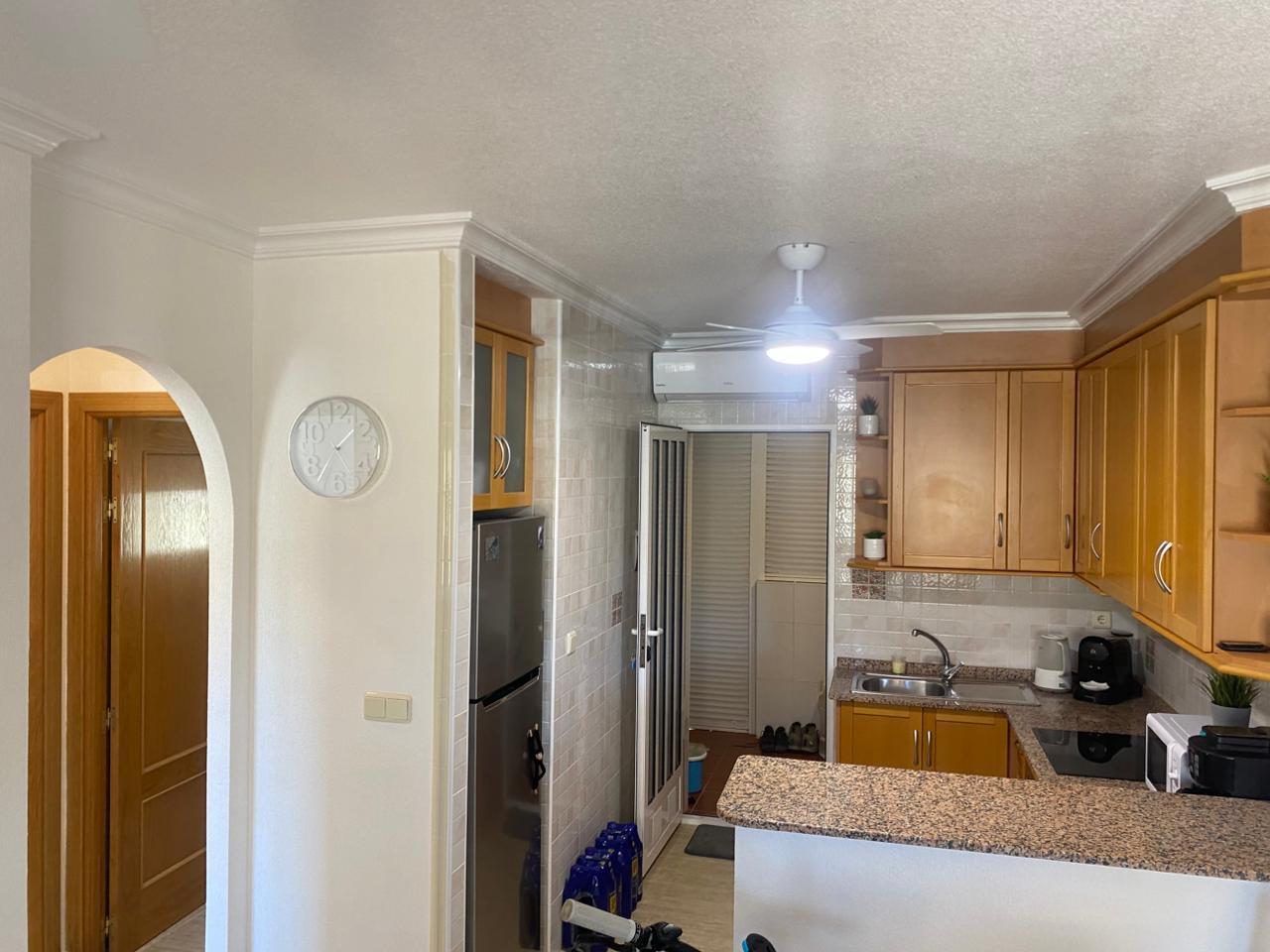 2-Bedroom Apartment in Comunidad Valenciana, Algorfa - Image 5