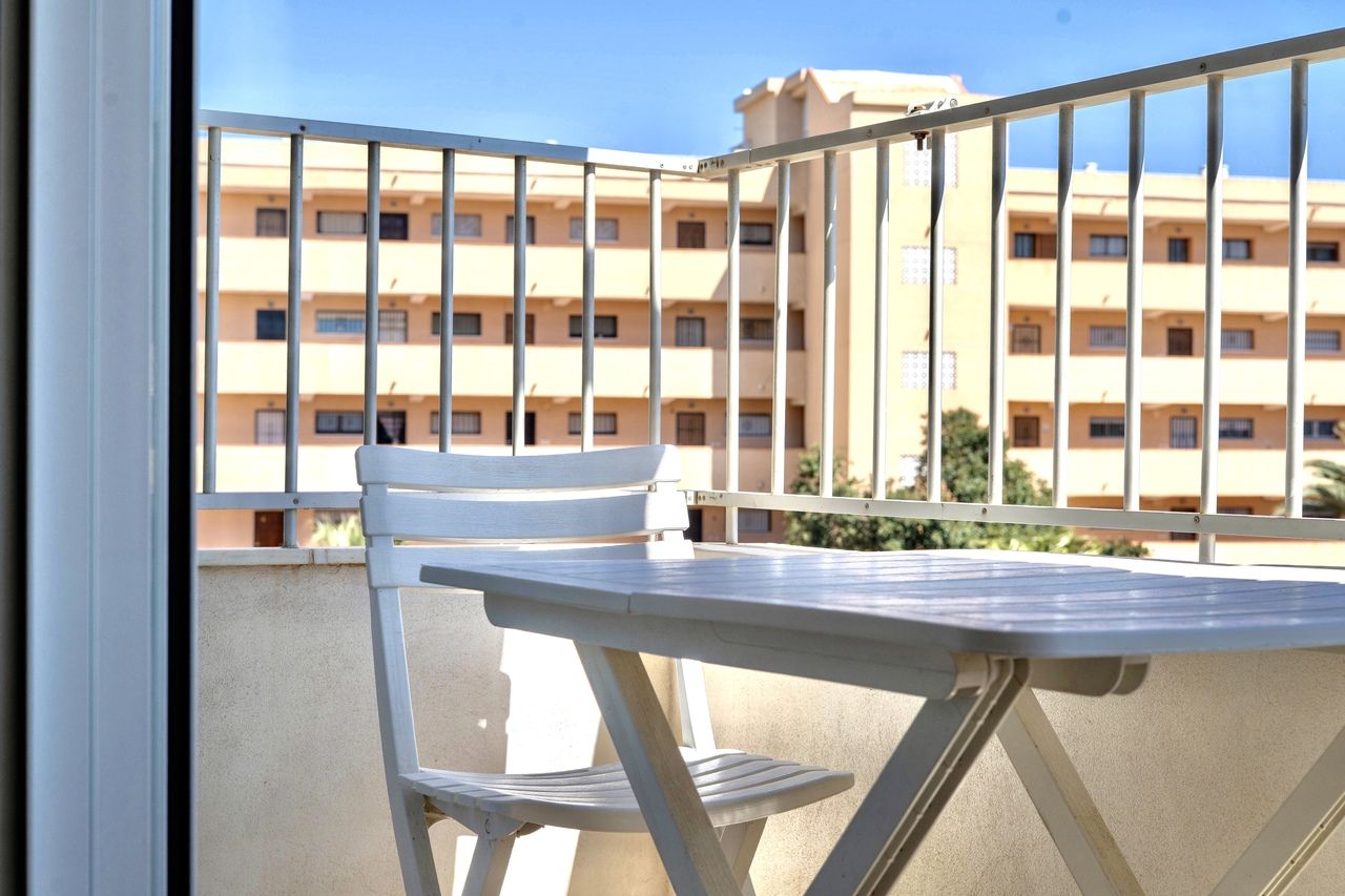 1-Bedroom Apartment in Guardamar del Segura - Image 14