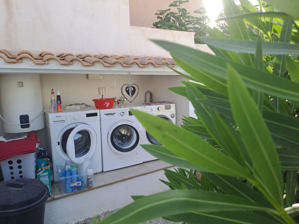 6-Bedroom Villa in Rojales - Image 18