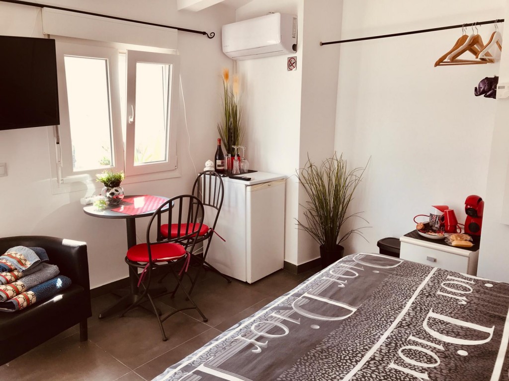 6-Bedroom Villa in Rojales - Image 28