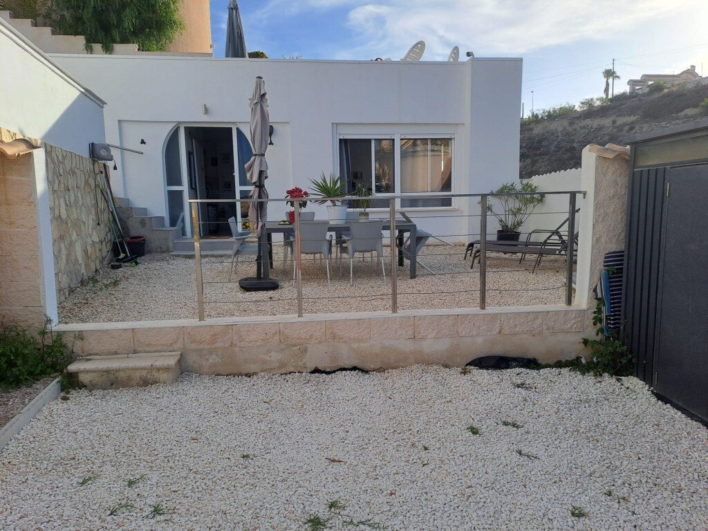 6-Bedroom Villa in Rojales - Image 31