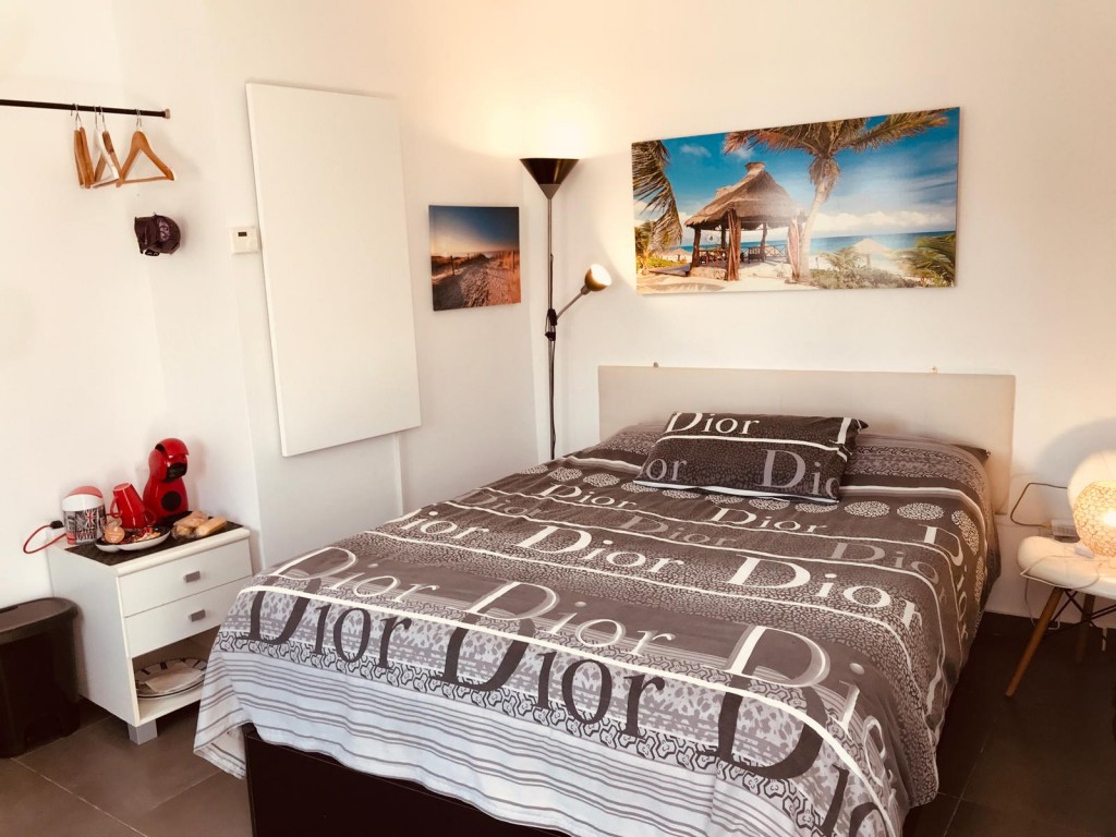 6-Bedroom Villa in Rojales - Image 37