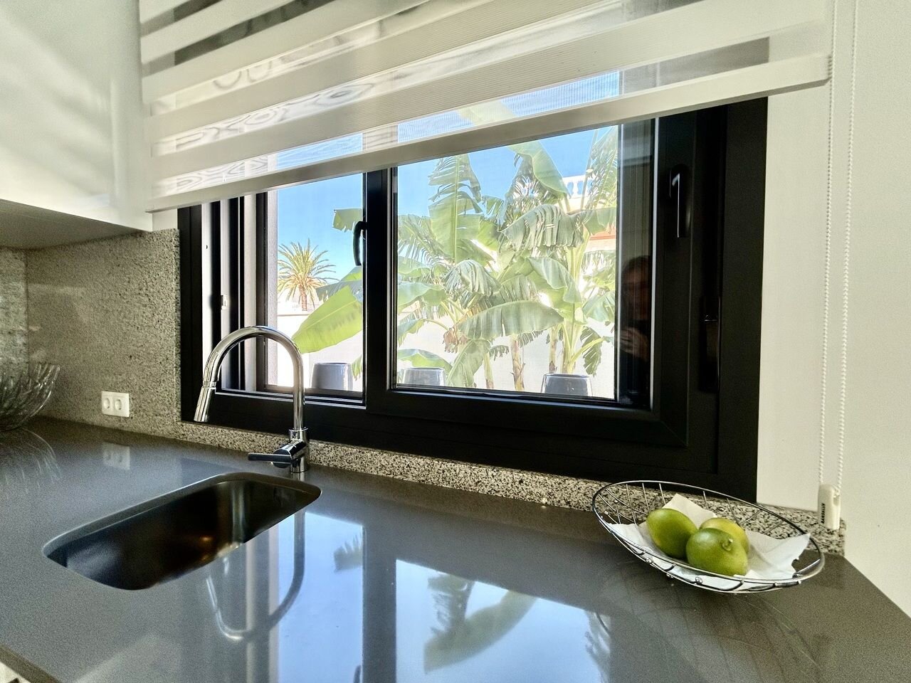 3-Bedroom Villa in Los Urrutias - Image 13