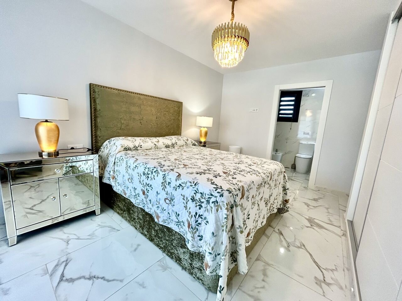 3-Bedroom Villa in Los Urrutias - Image 16