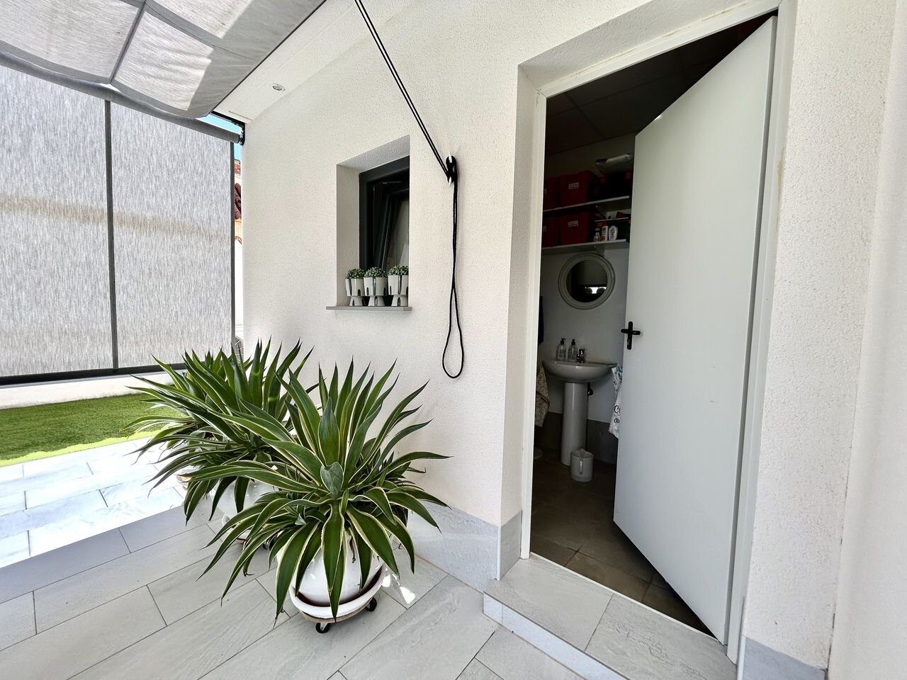 3-Bedroom Villa in Los Urrutias - Image 42