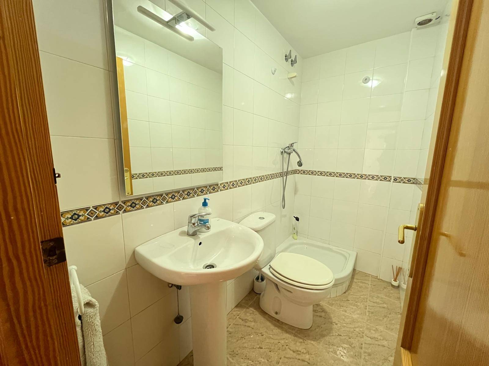 5-Bedroom House in Santiago de la Ribera - Image 16