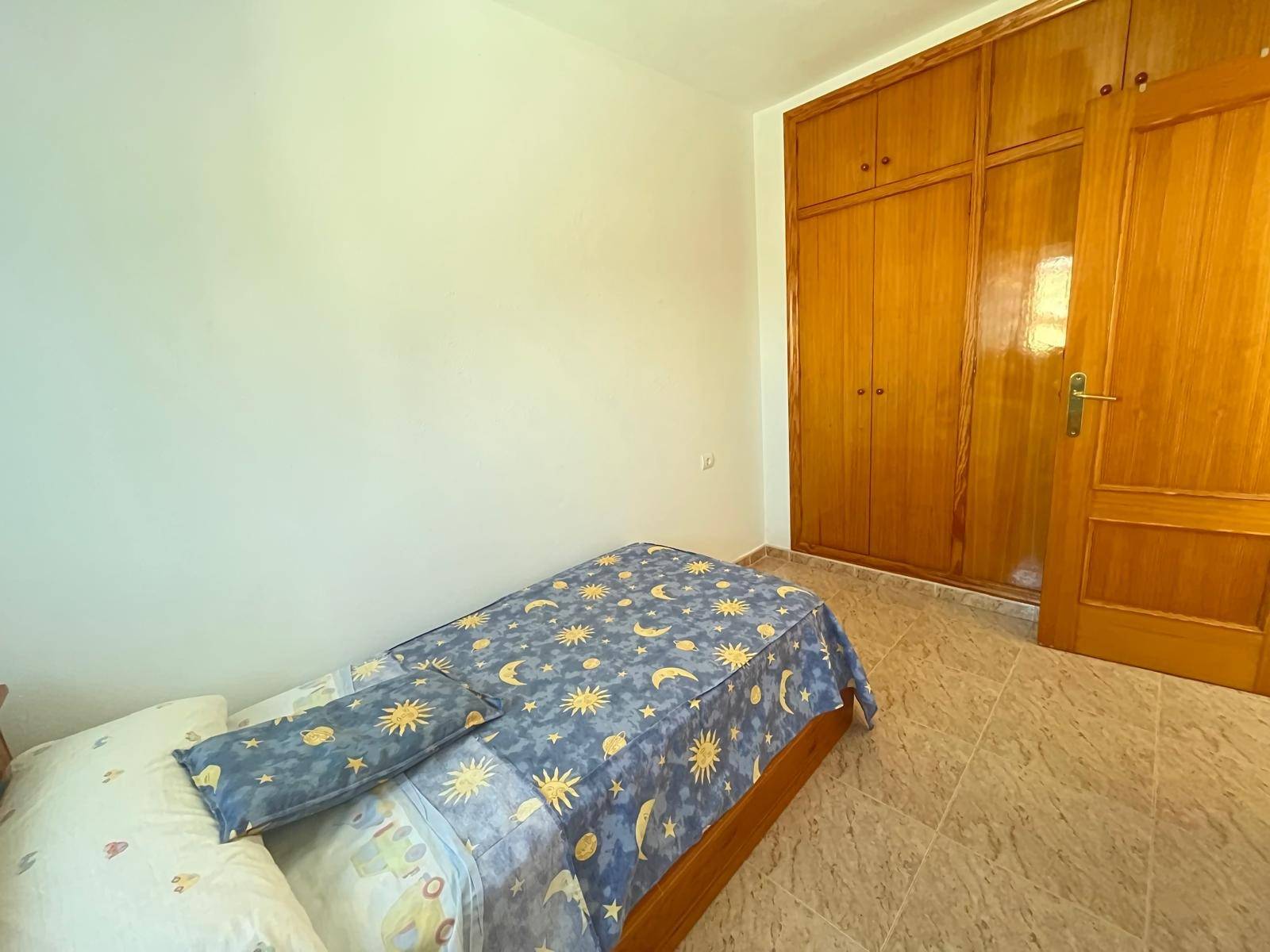 5-Bedroom House in Santiago de la Ribera - Image 8