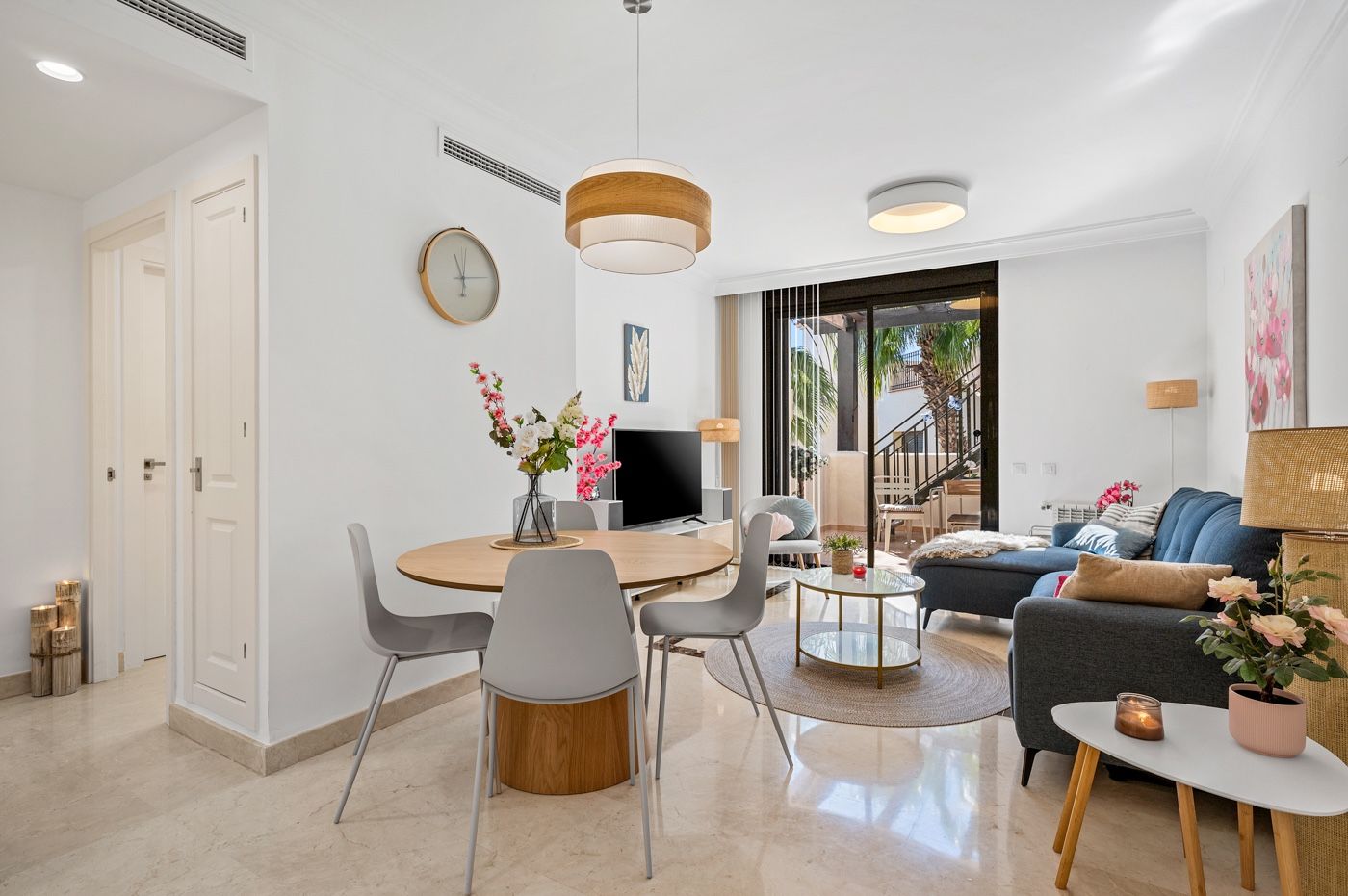 2-Bedroom Apartment in San Javier - Image 2