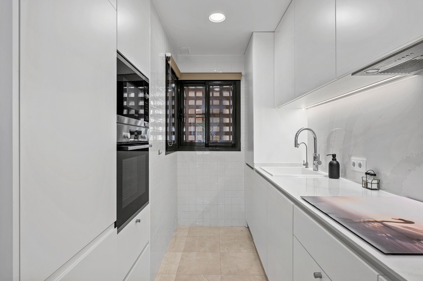 2-Bedroom Apartment in San Javier - Image 8