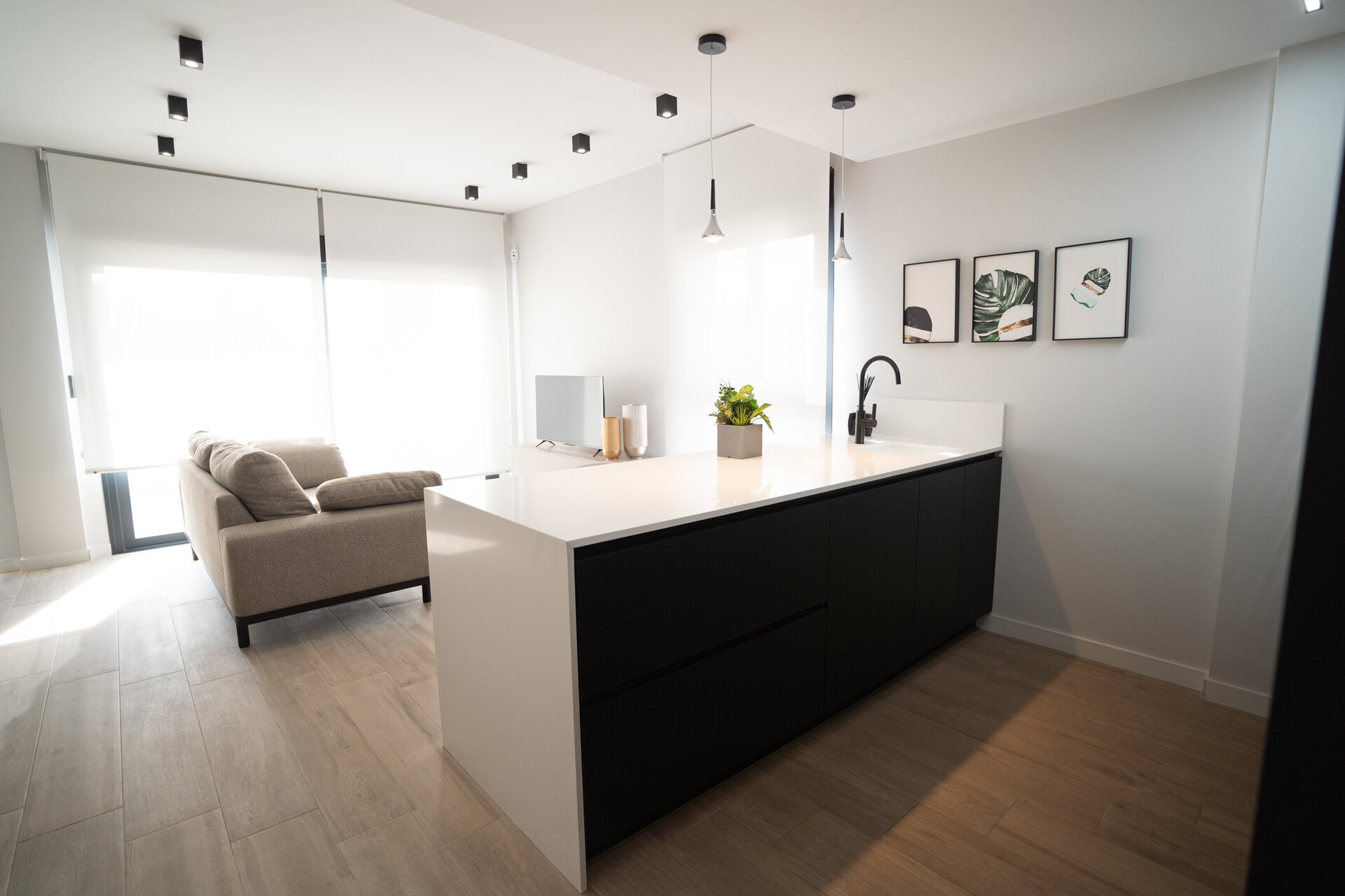 3-Bedroom Townhouse in Torrevieja - Image 12