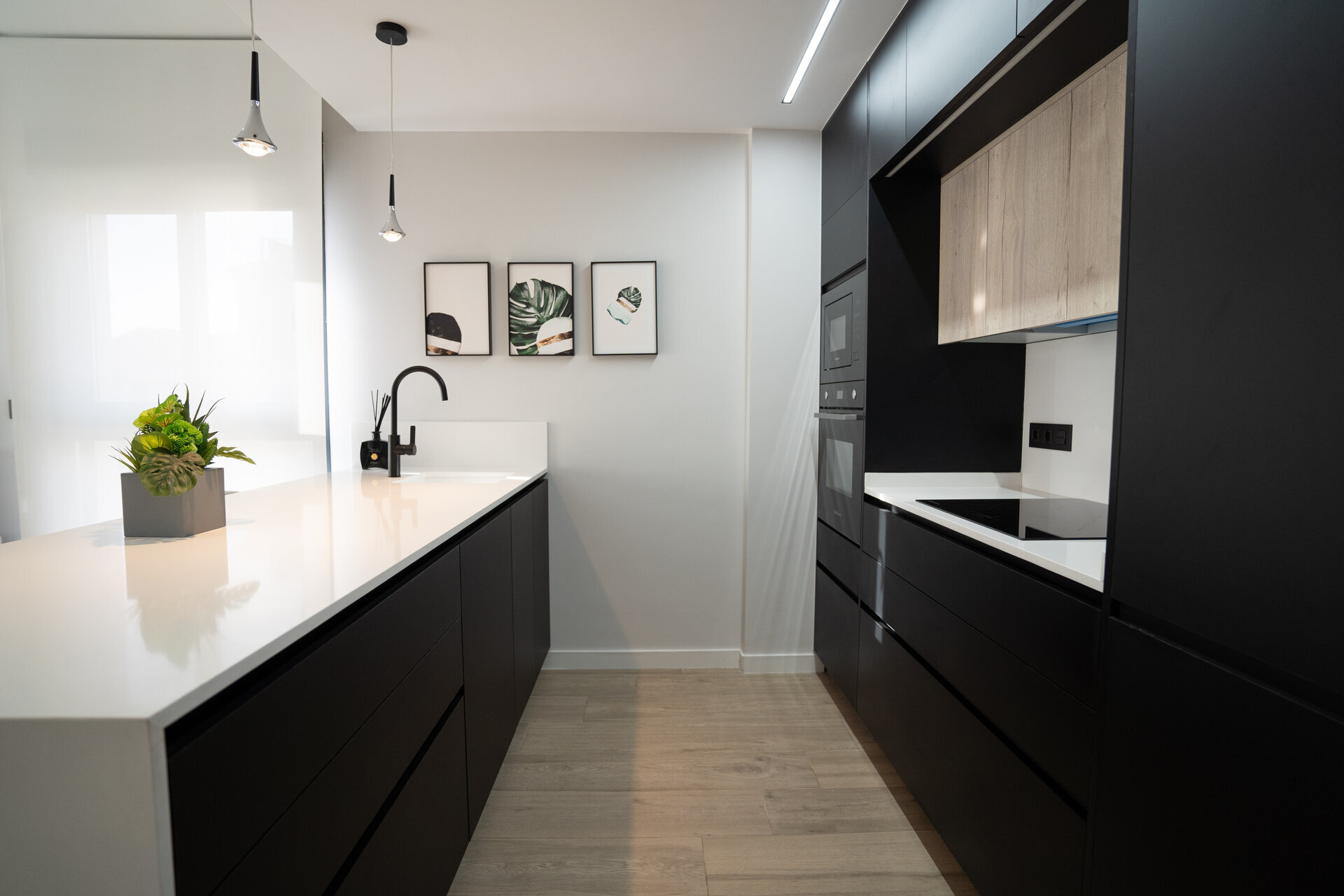 3-Bedroom Townhouse in Torrevieja - Image 3