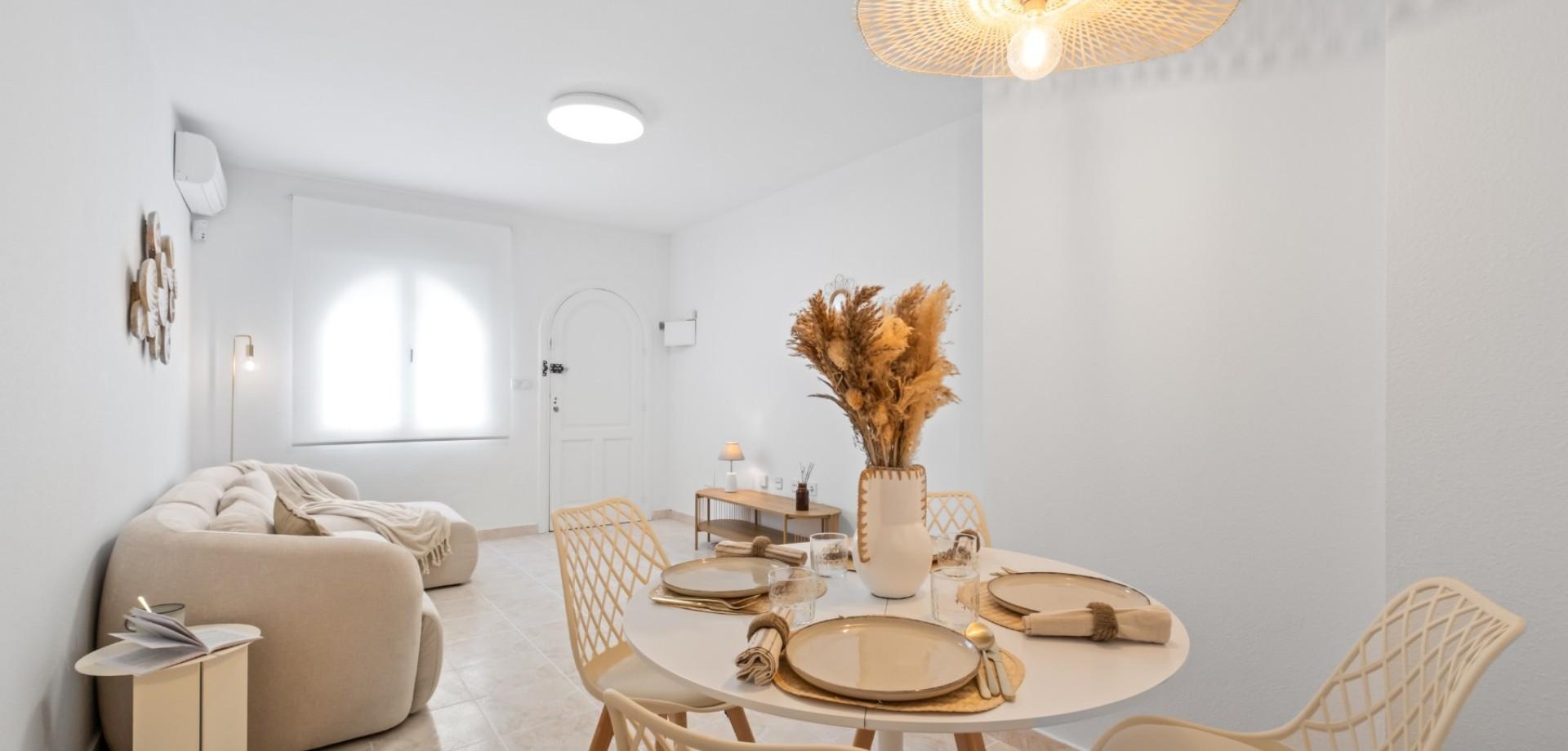 2-Bedroom House in La Florida, Orihuela Costa - Image 12