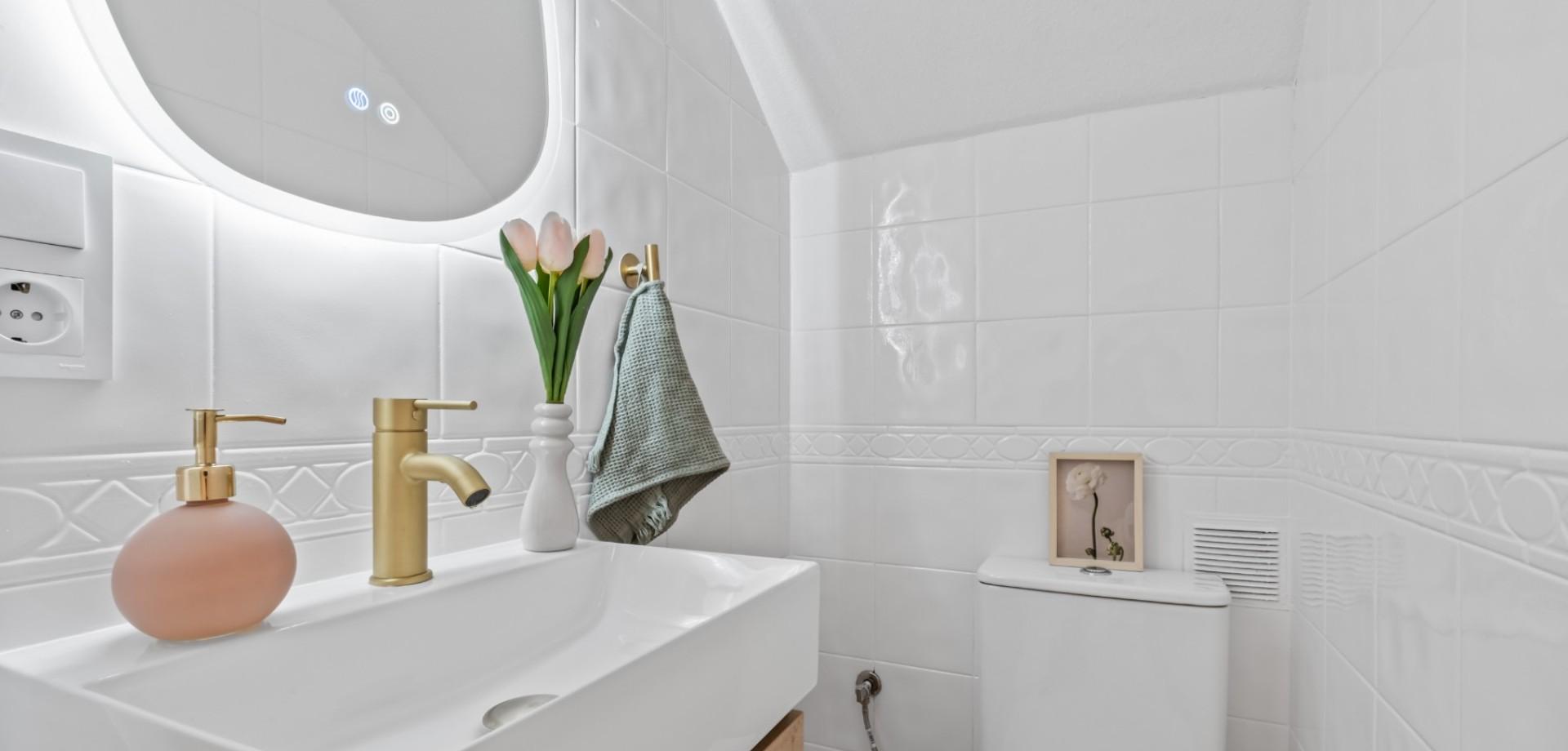 2-Bedroom House in La Florida, Orihuela Costa - Image 13