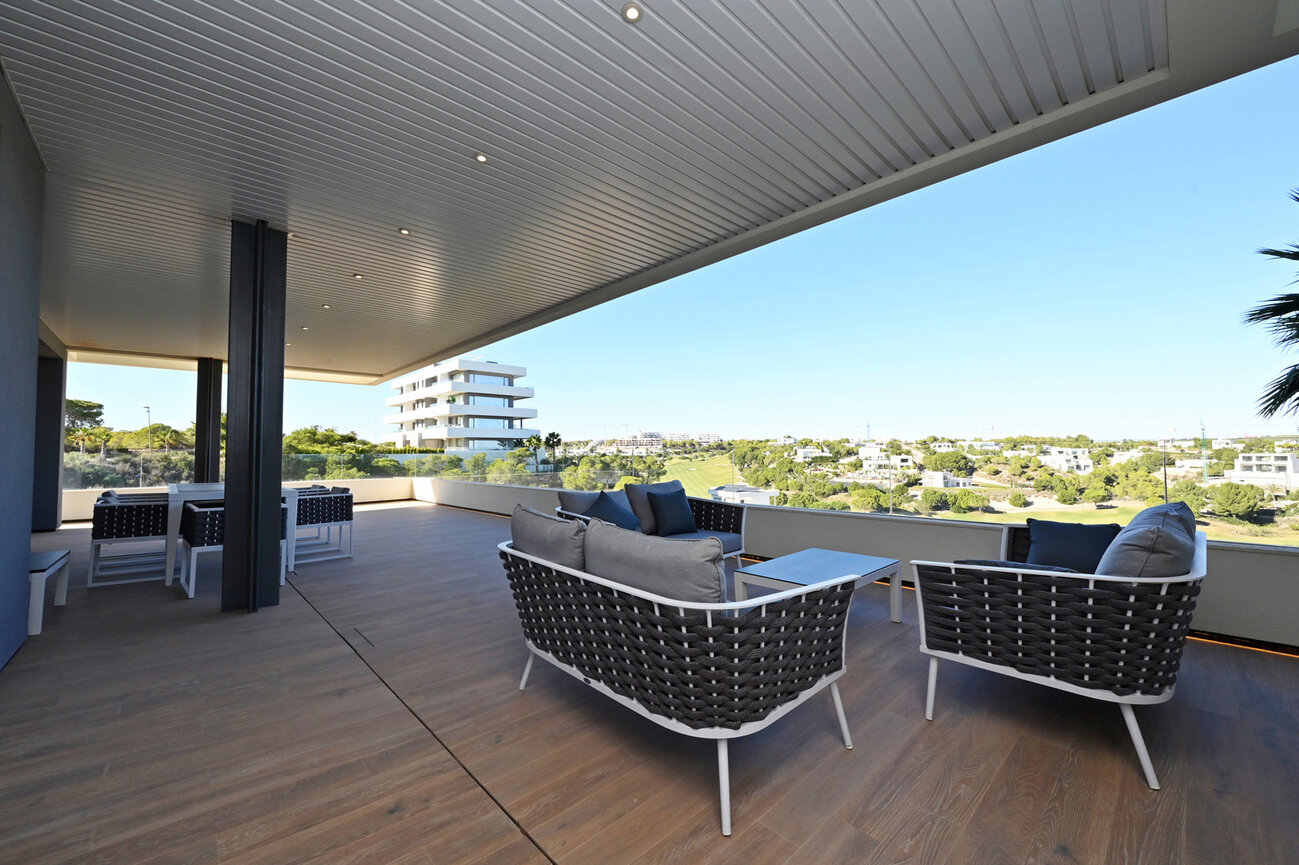 3-Bedroom Apartment in Orihuela - Image 10