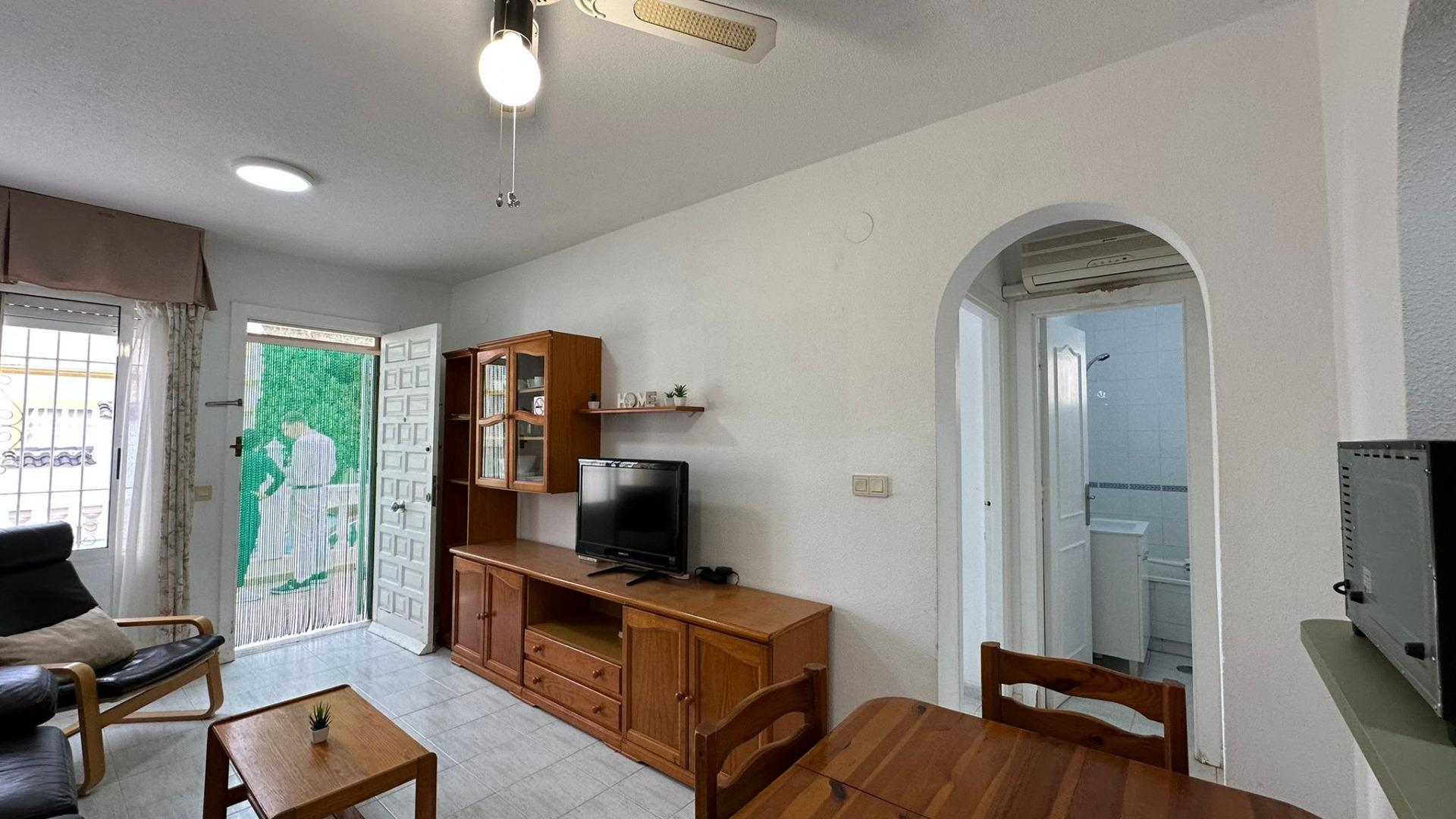 2-Bedroom Bungalow in La Chismosa, Orihuela Costa - Image 5