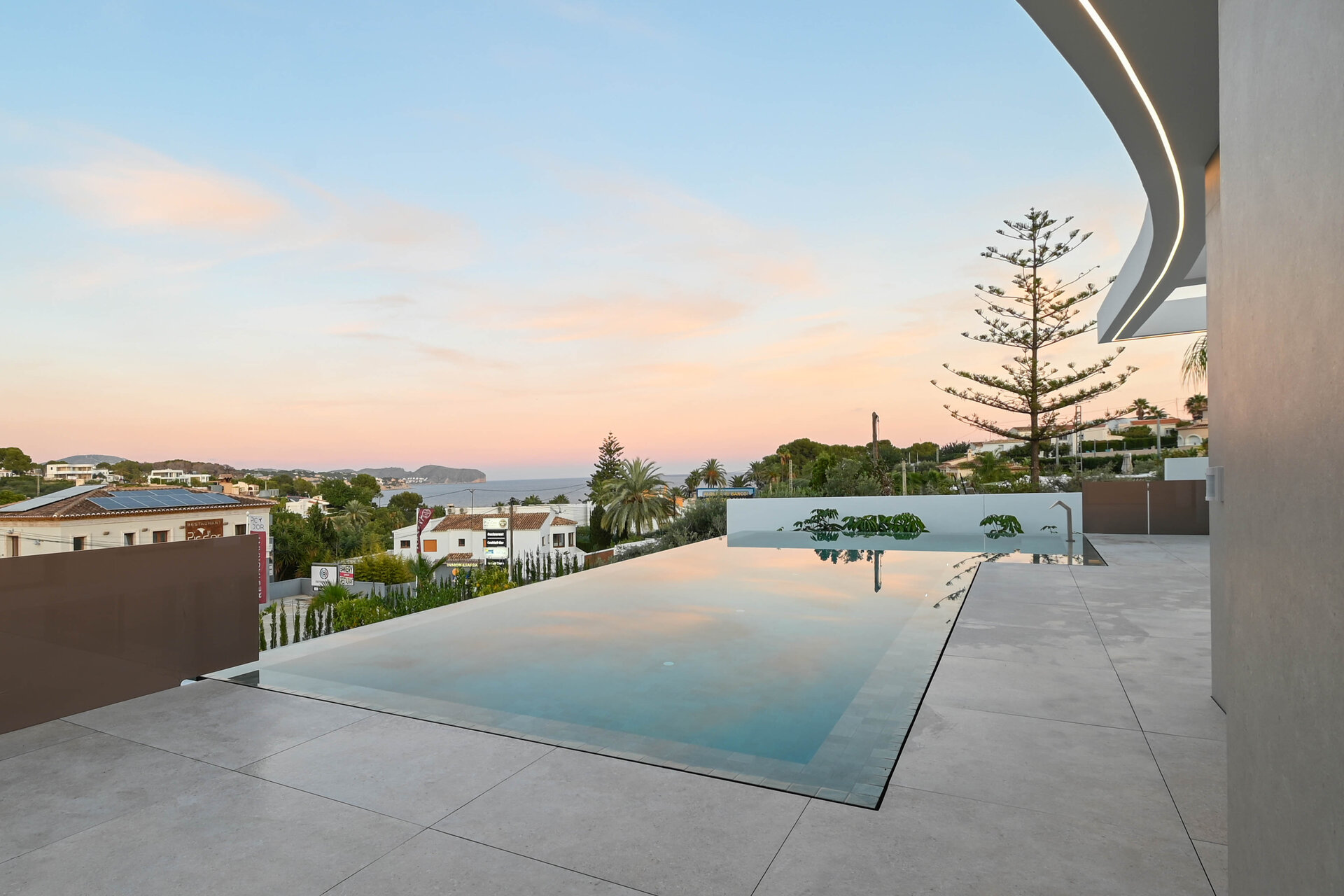 4-Bedroom Villa in Benissa - Image 2