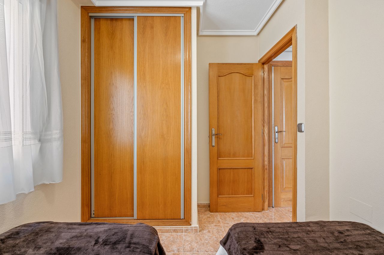 2-Bedroom Apartment in Pueblo 3, Algorfa - Image 19