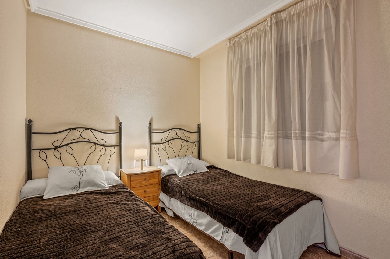 2-Bedroom Apartment in Pueblo 3, Algorfa - Image 20