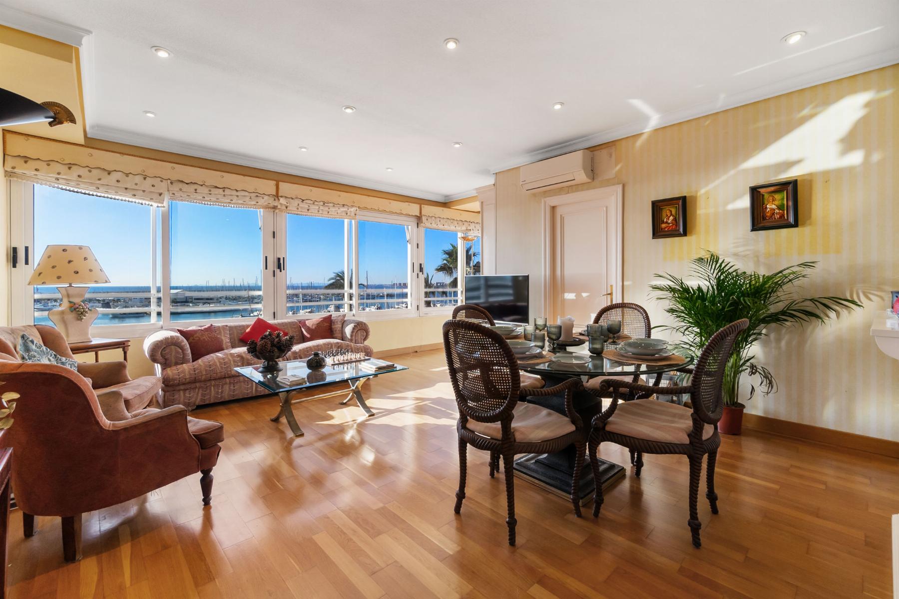 4-Bedroom Apartment in Torrevieja - Image 3