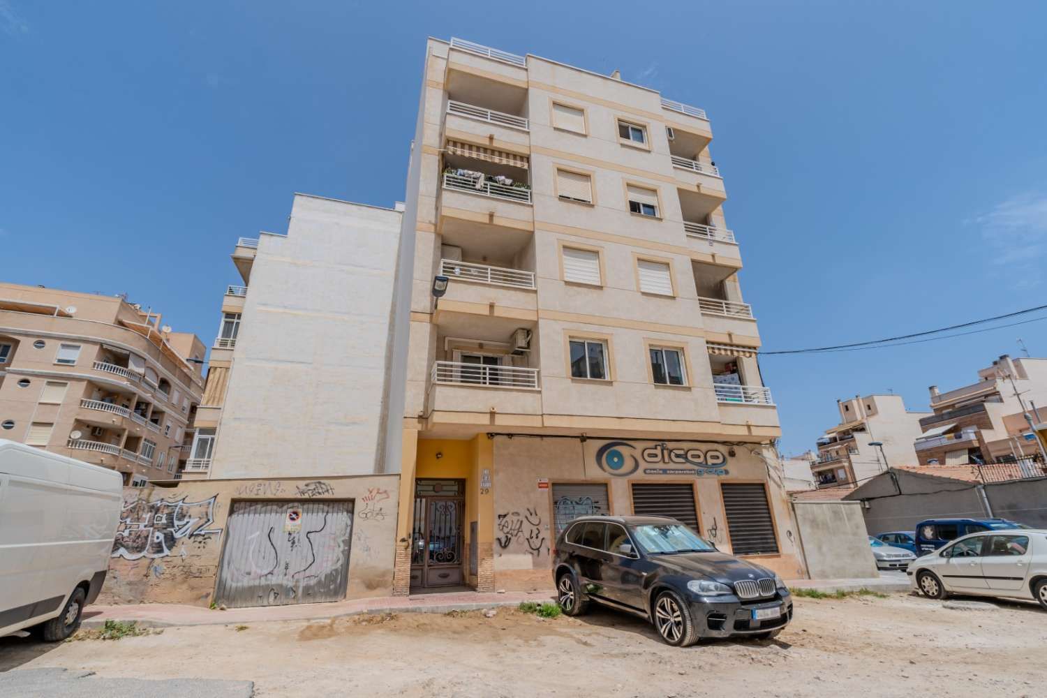 Apartment in Torrevieja - Image 1