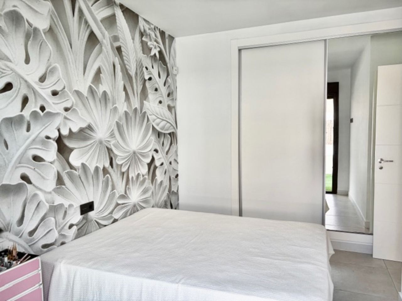 3-Bedroom Villa in Lomas de Cabo Roig, Orihuela Costa - Image 10