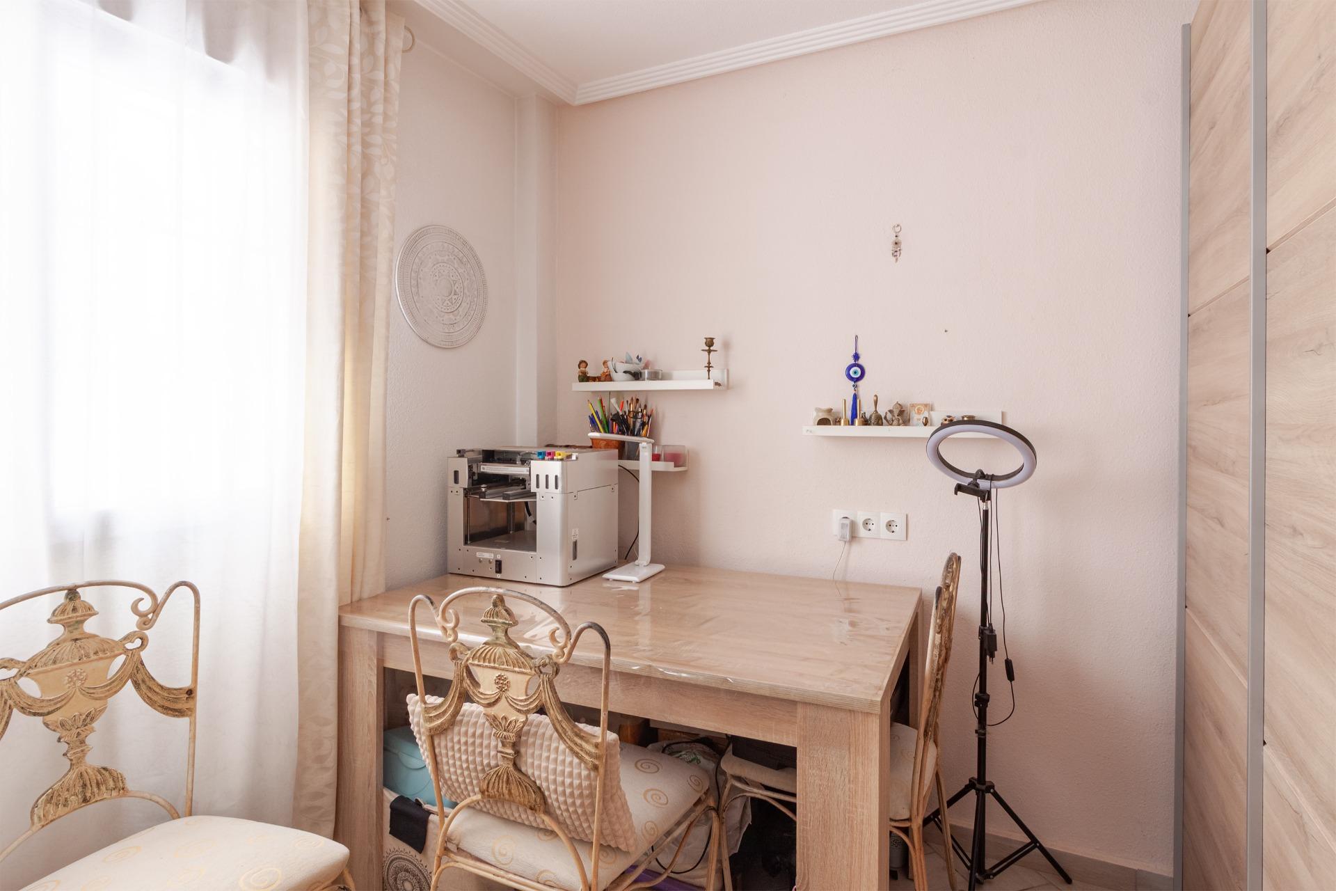 Villa de 4 Chambres à La Florida, Orihuela Costa - Image 25