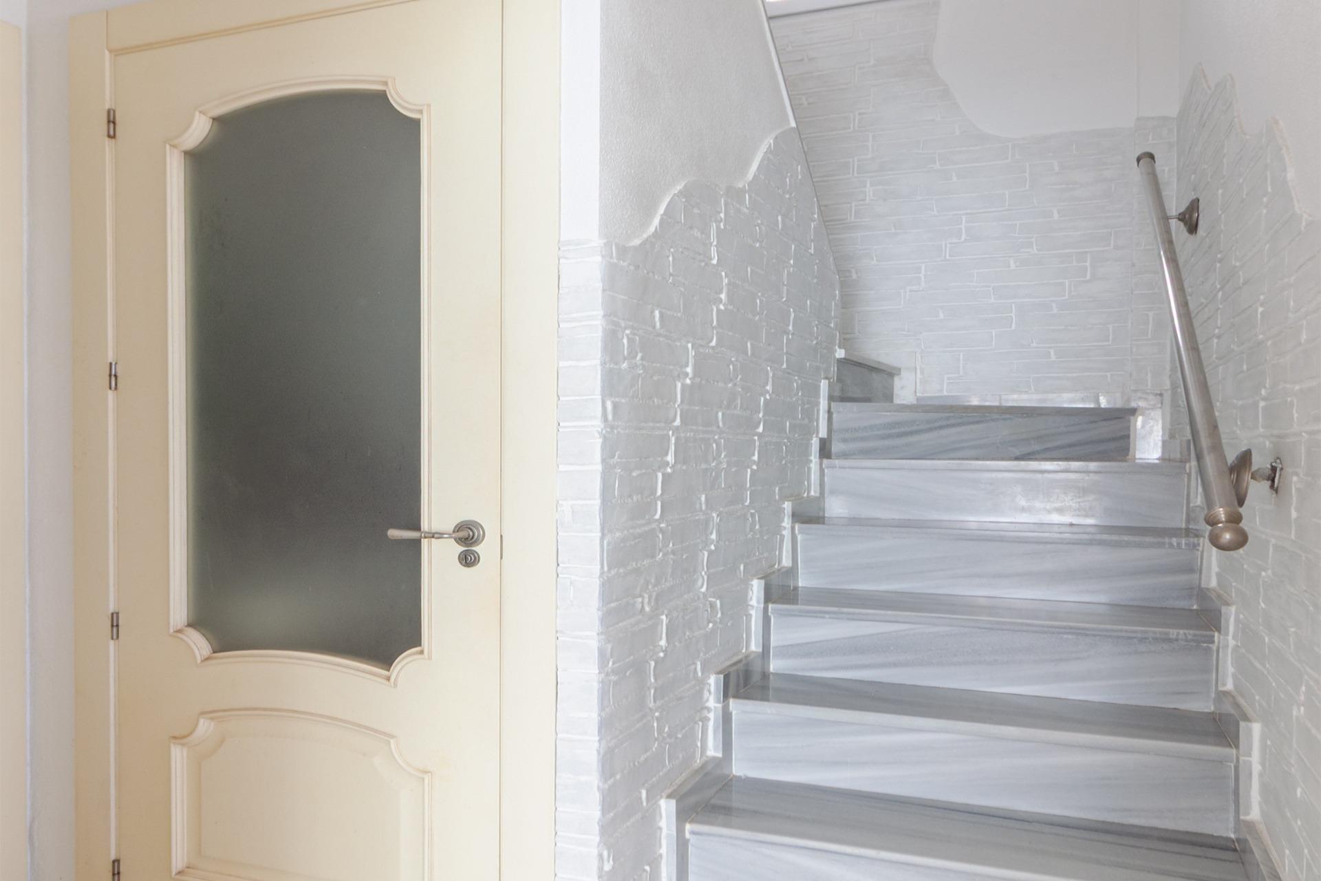 Villa de 4 Chambres à La Florida, Orihuela Costa - Image 27