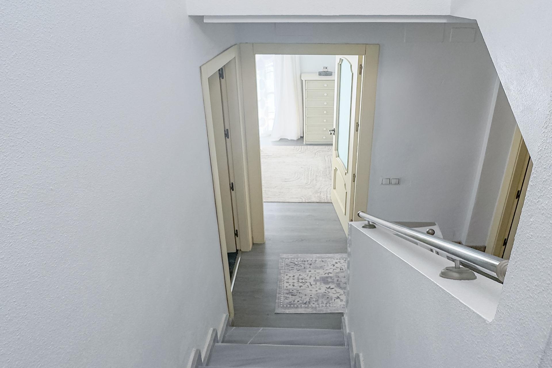 Villa de 4 Chambres à La Florida, Orihuela Costa - Image 41