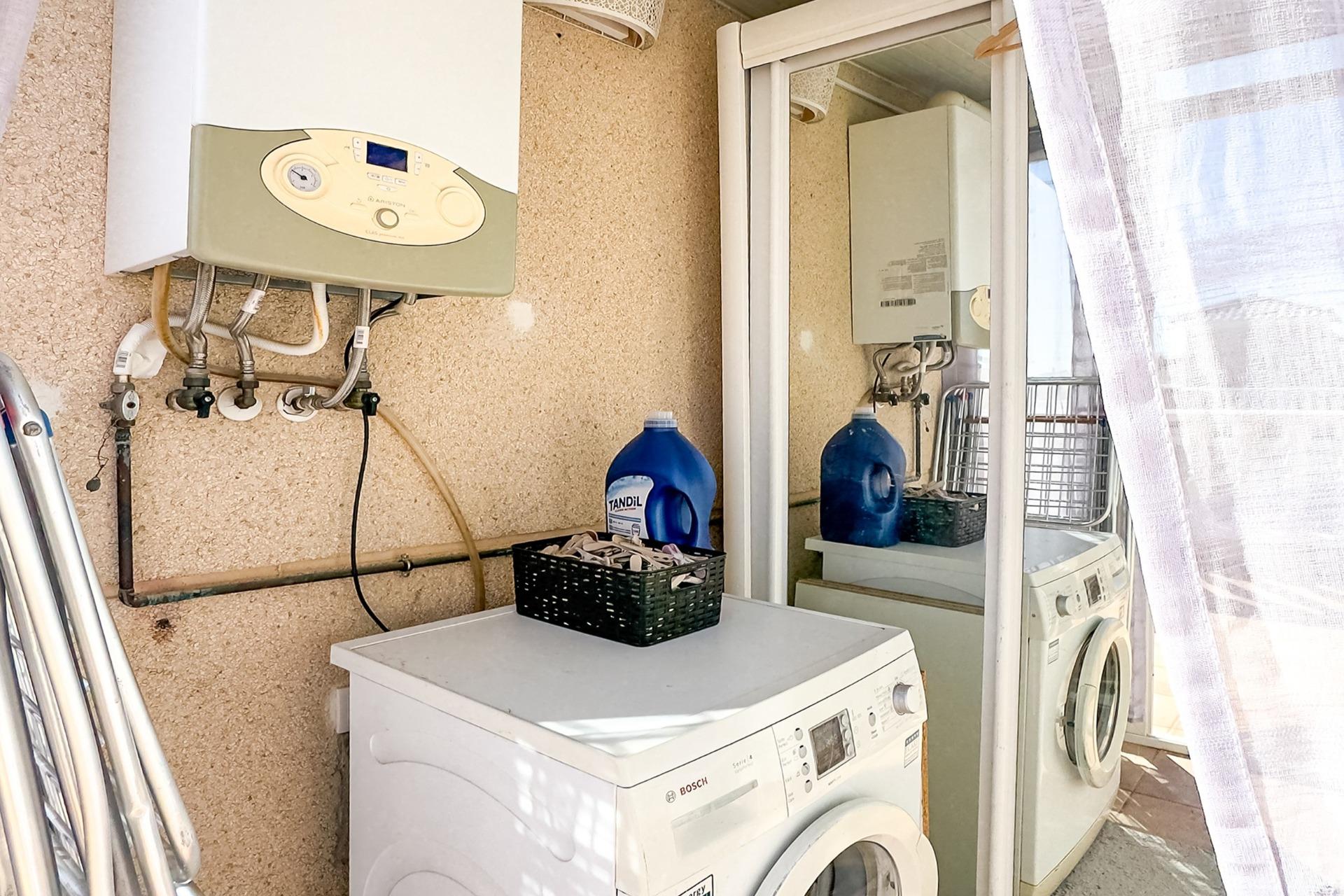 Villa de 4 Chambres à La Florida, Orihuela Costa - Image 48