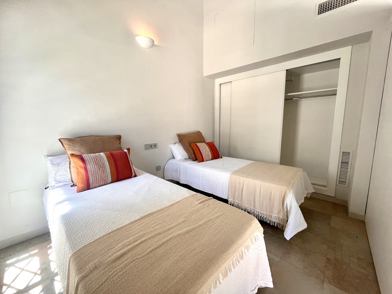 2-Bedroom House in Peraleja Golf, Sucina - Image 10