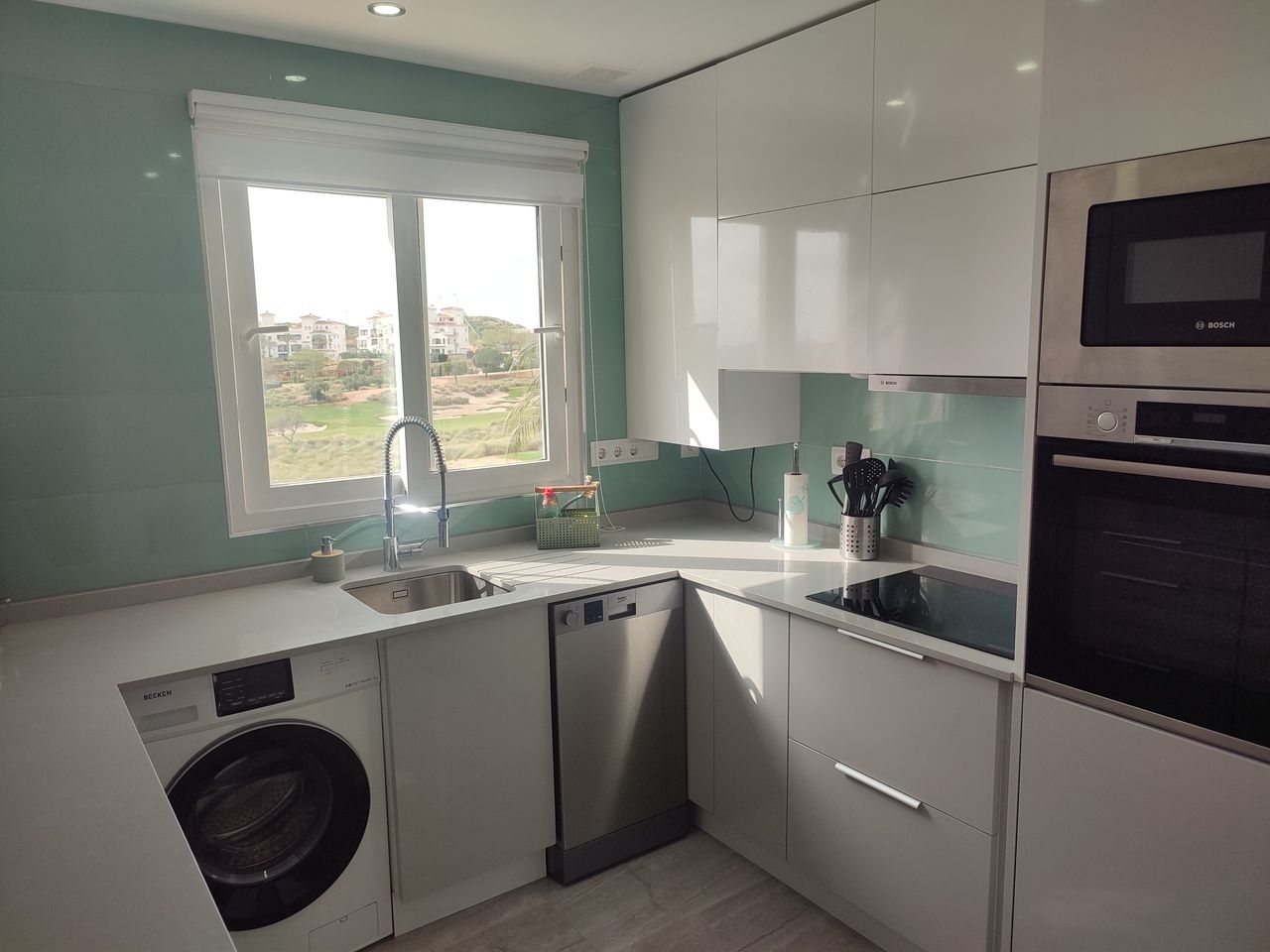2-Bedroom Apartment in Sucina, Sucina - Image 3