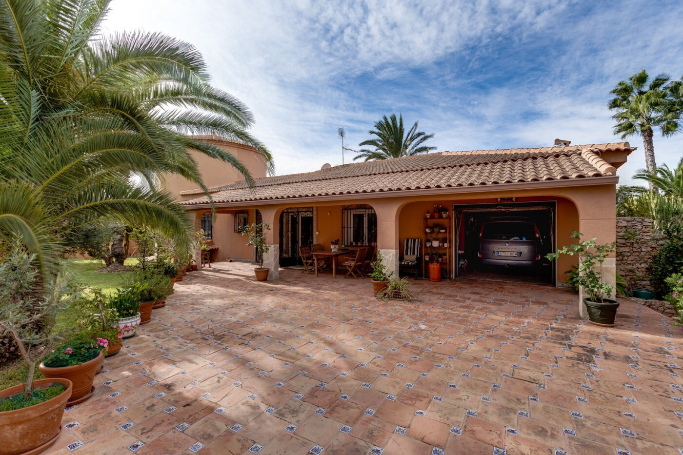 5-Bedroom Villa in San Luis, Torrevieja - Image 4