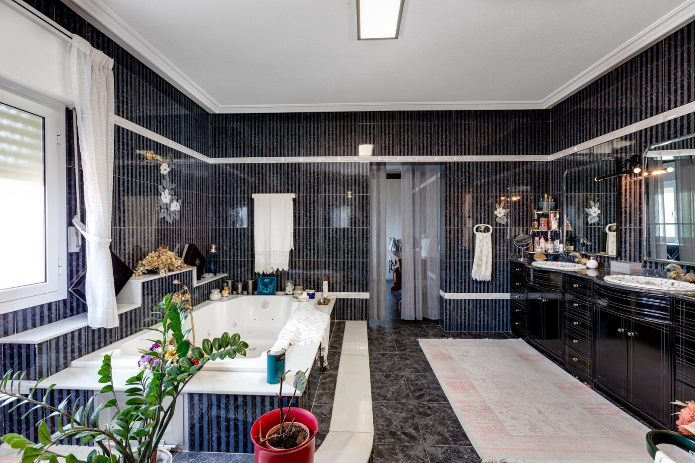 5-Bedroom Villa in San Luis, Torrevieja - Image 48