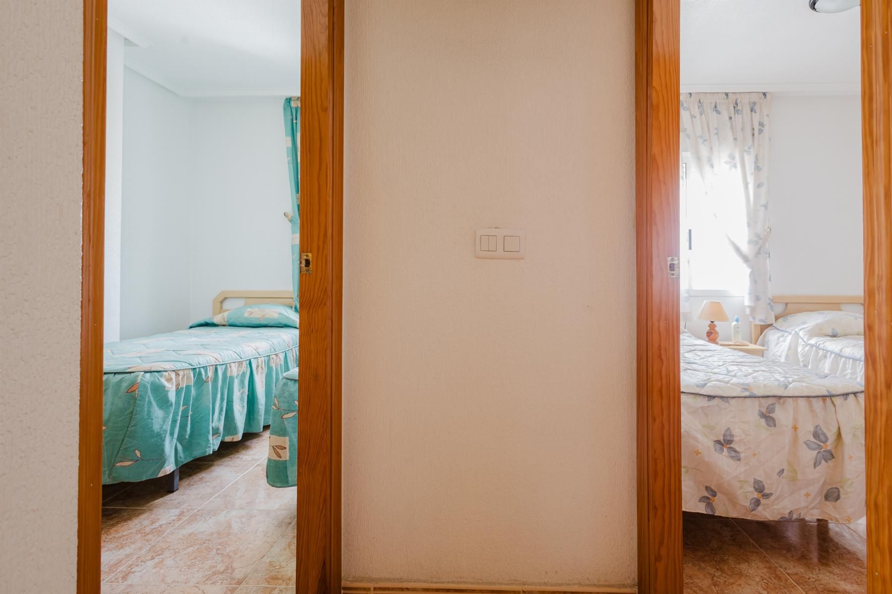 3-Bedroom Apartment in Parque de las Naciones, Torrevieja - Image 31